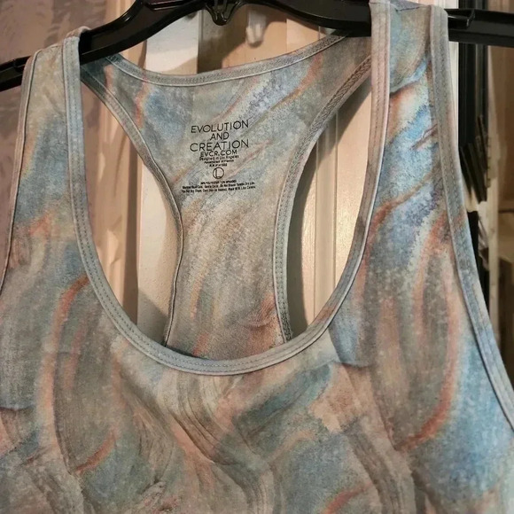 EVOLUTION AND CREATION TOP - Picture 2 of 2